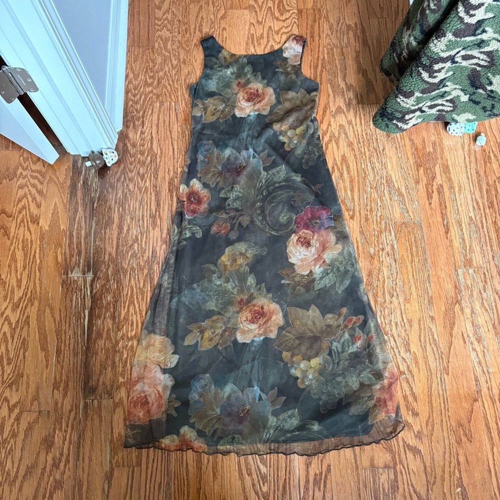 Teddi Black Sleeveless Scoop Neck Maxi Dress